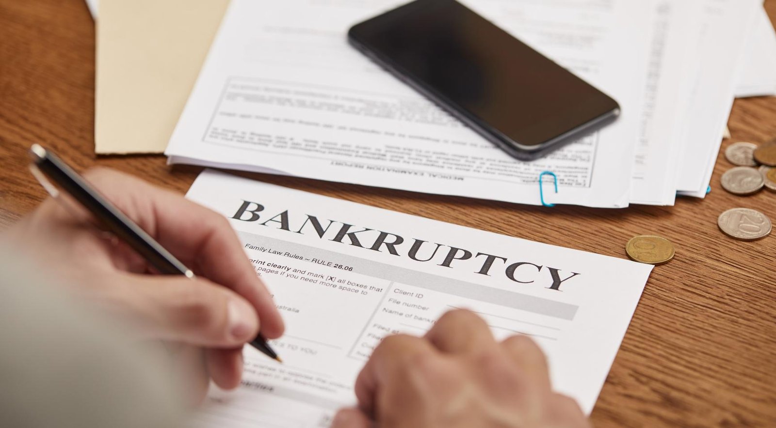 Dutch business bankruptcies drop 15% in February, industry hit hardest