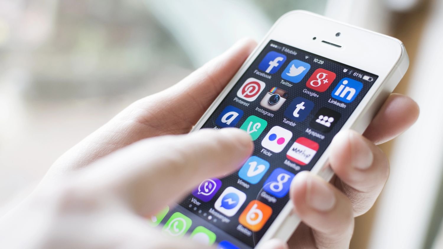 Banks demand action from Meta, TikTok as fraud losses hit €26m