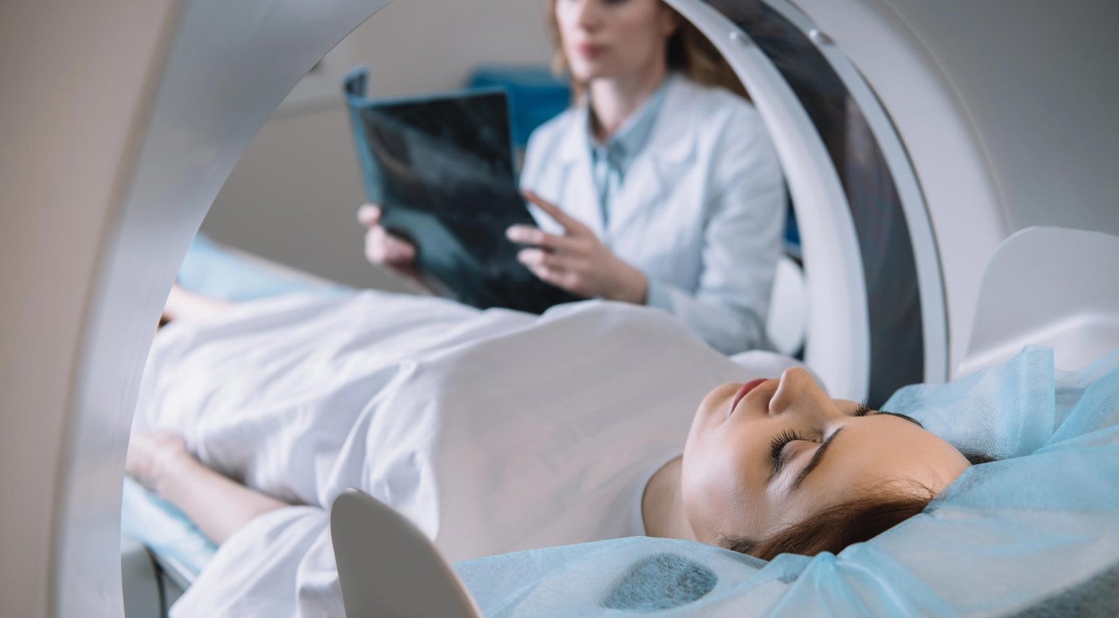AI cuts MRI scan time from 23 to 9 minutes at Amsterdam cancer center
