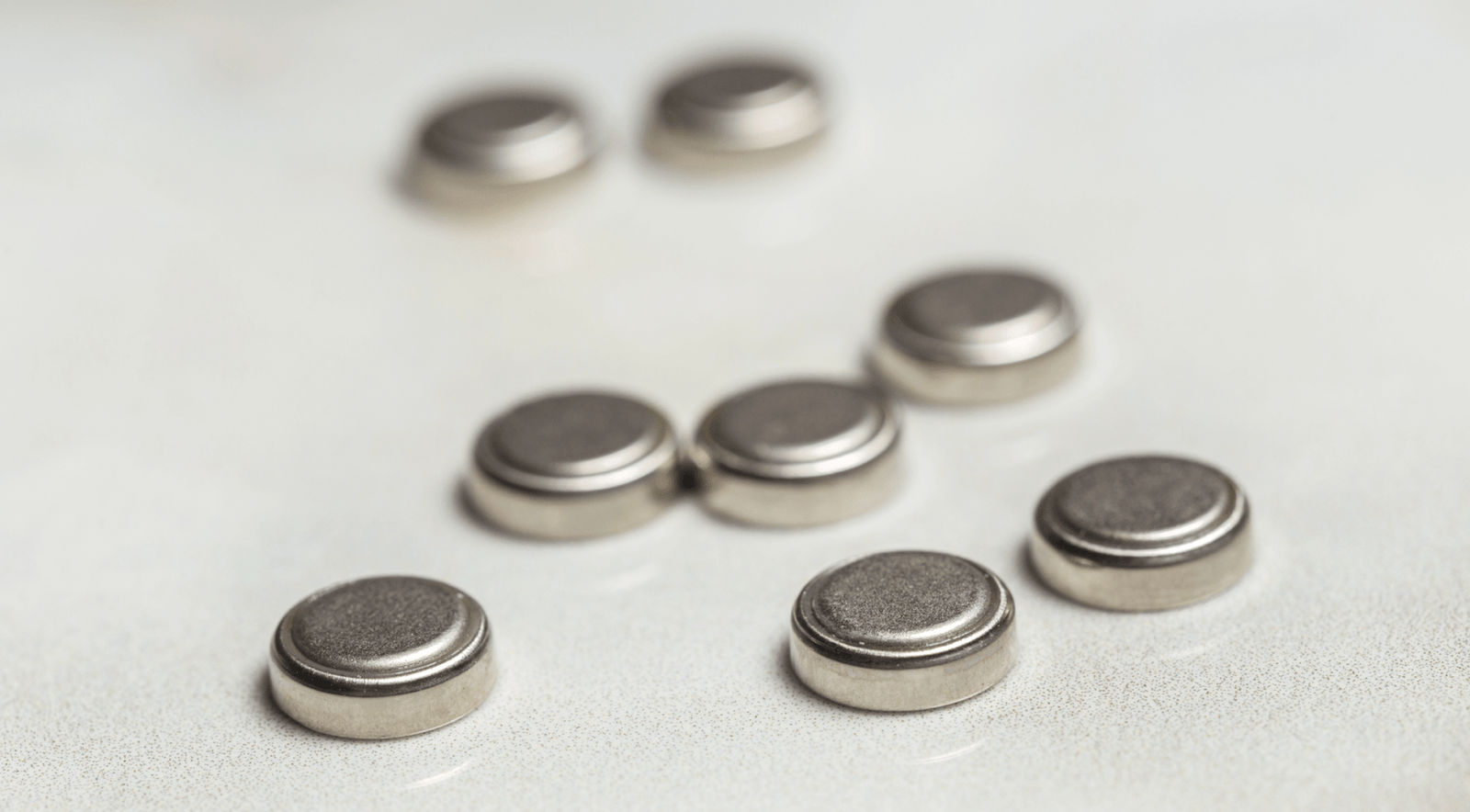 Dutch emergency rooms treat at least 38 kids per year who swallowed a battery