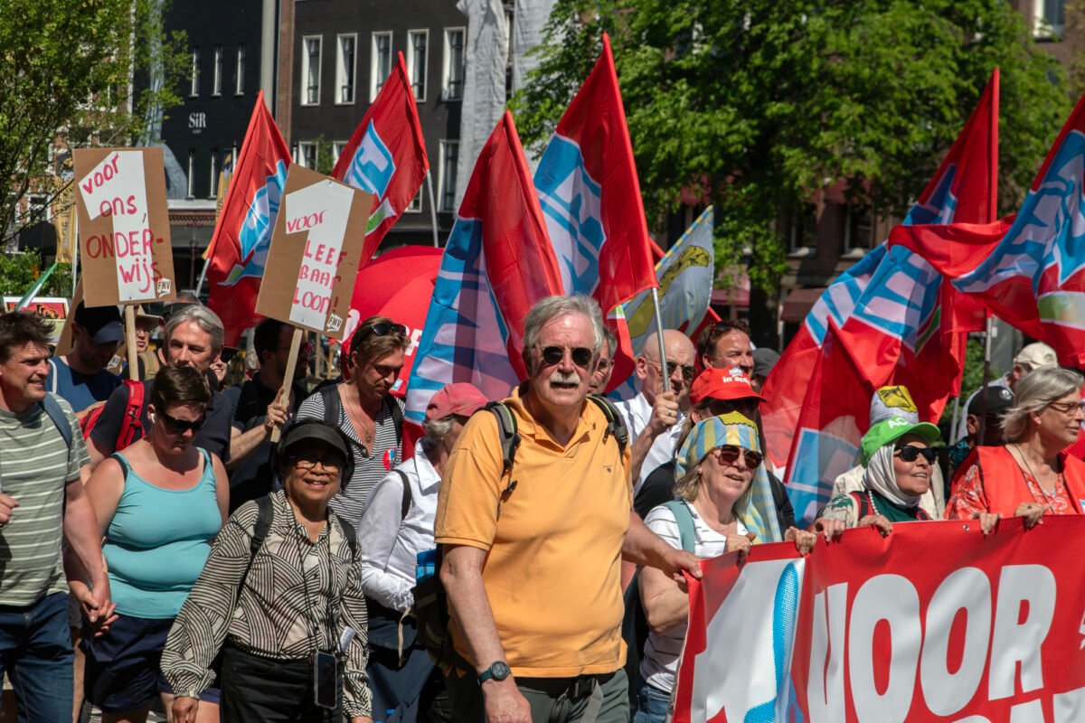 Cabinet drops pension plan as unions plan further protests