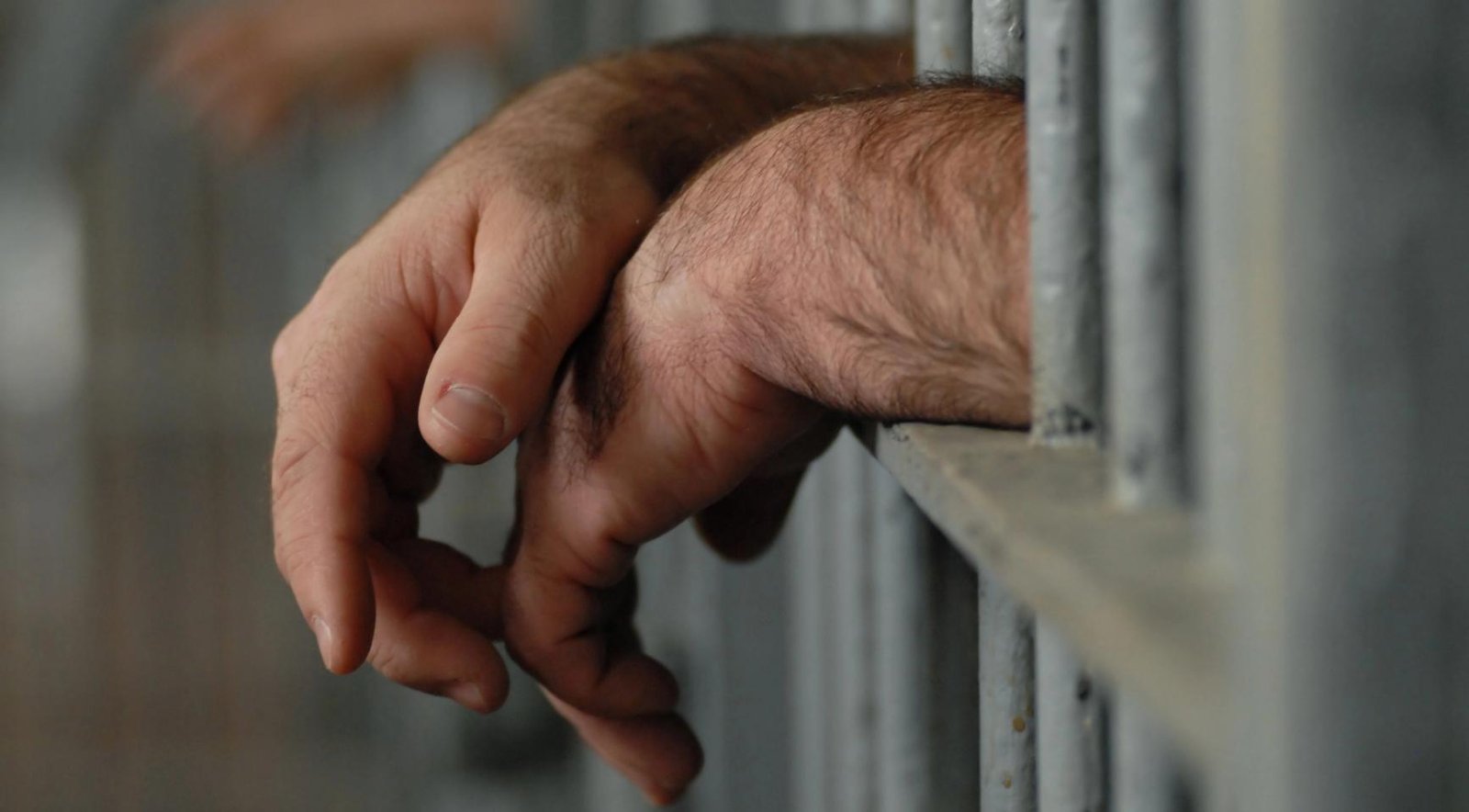 Cell shortage delays 658 Dutch prison sentences; Some may go unserved