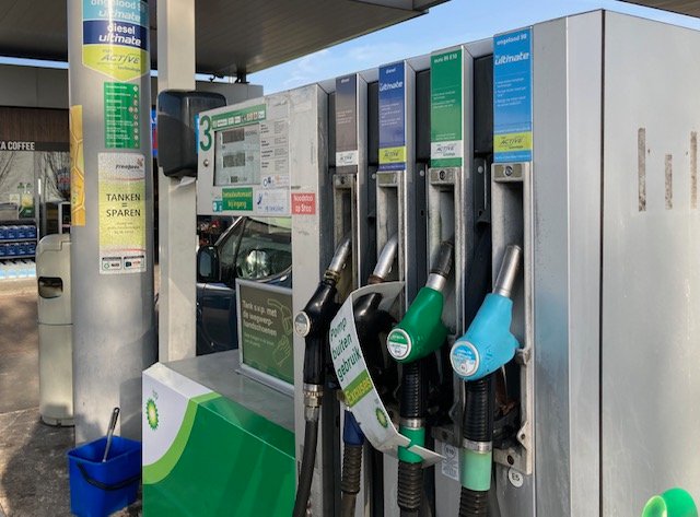 Ministers plan to boost travel expenses, not cut petrol prices