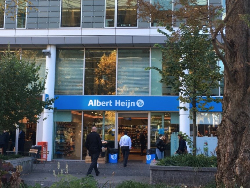 Albert Heijn to trial body cameras for security guards