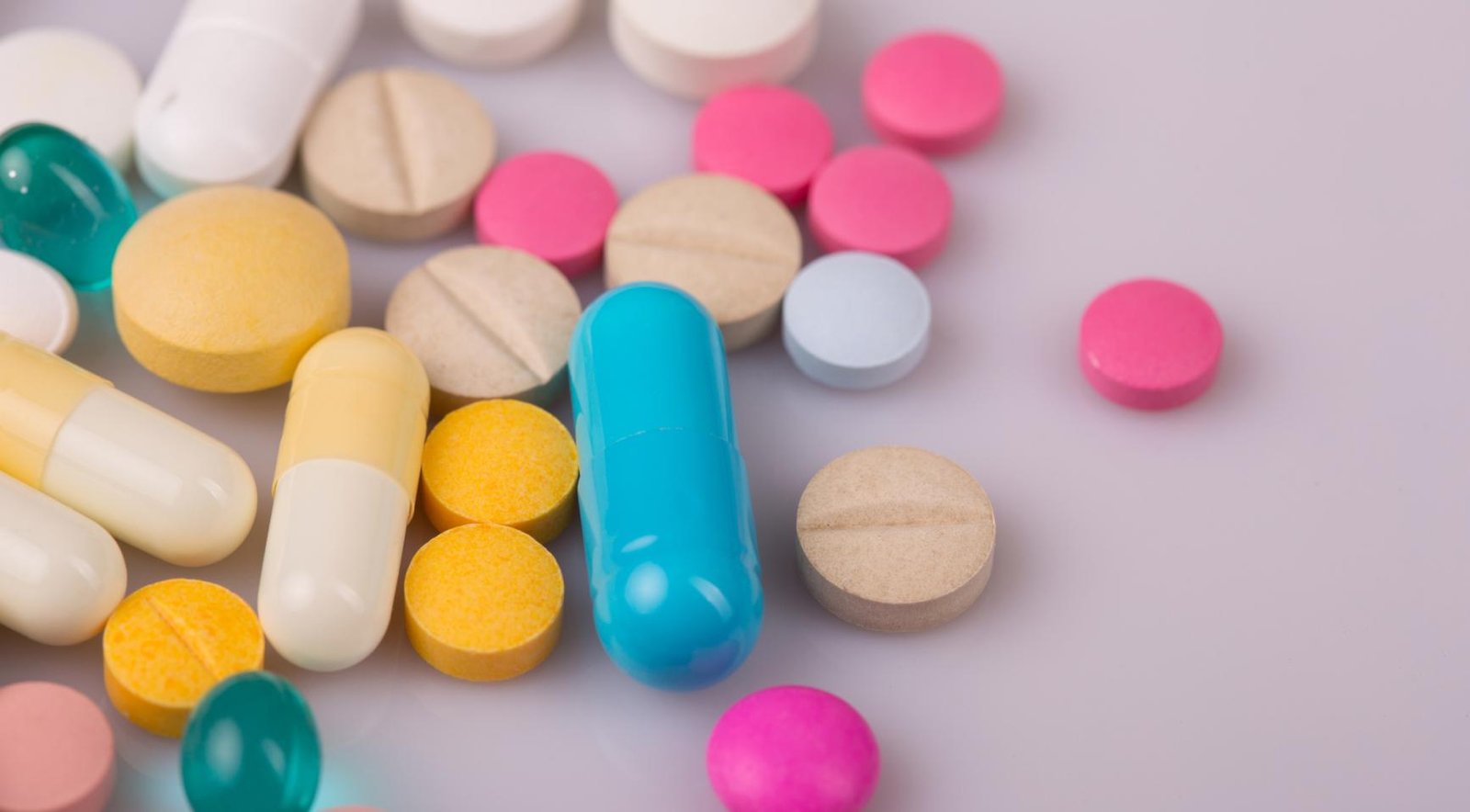 High-dose opiates like oxycodone easily bought on Dutch black market