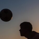 Heading in football linked to temporary brain injury markers, Amsterdam UMC study finds