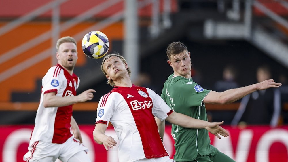 Ajax and Utrecht win, and now play for last European ticket