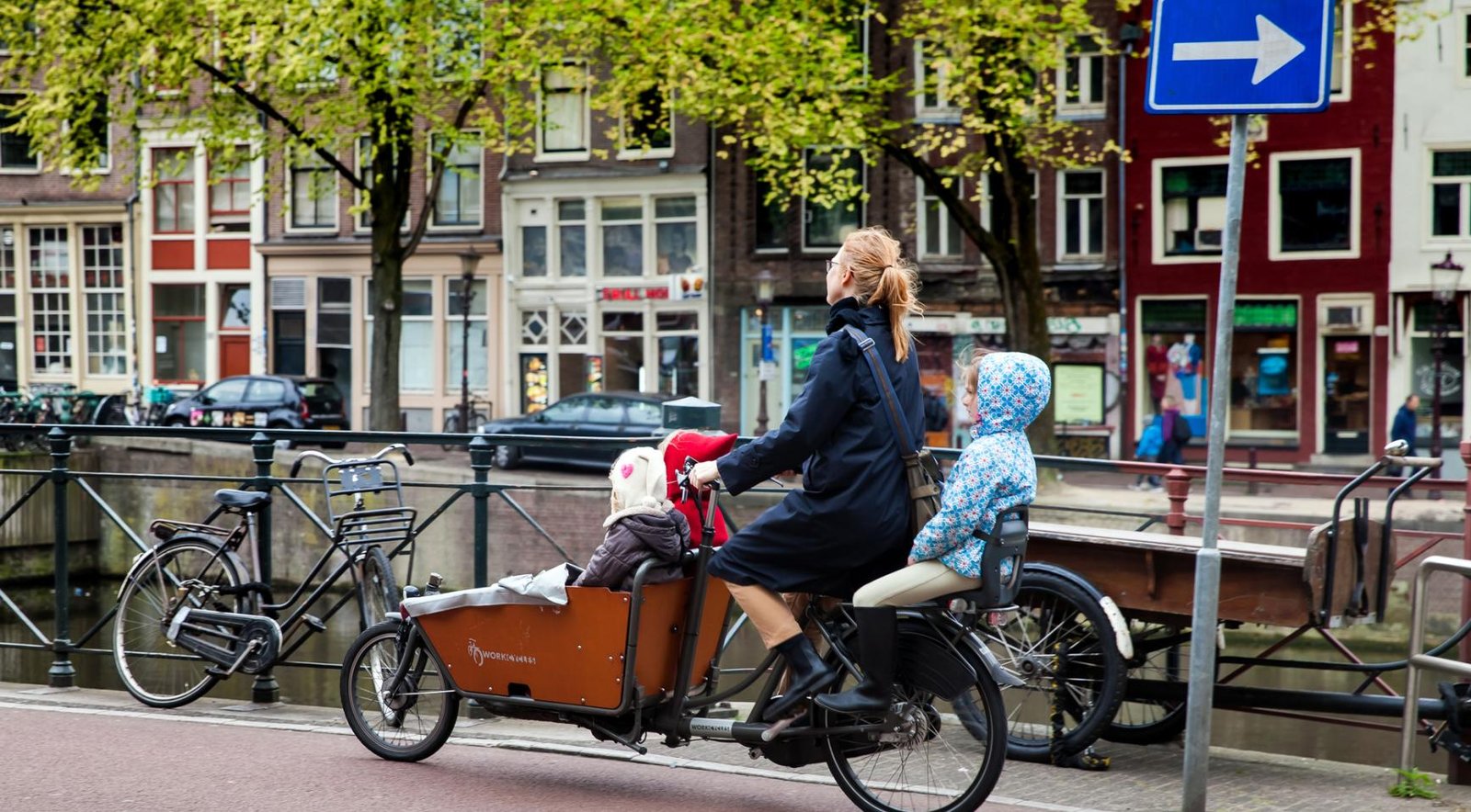 Dutch women having fewer children and later in life