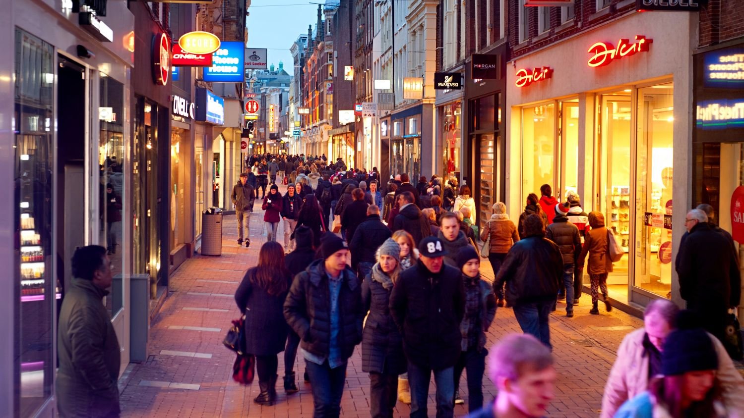 Dutch retail sales up but hospitality growth hits five-year low