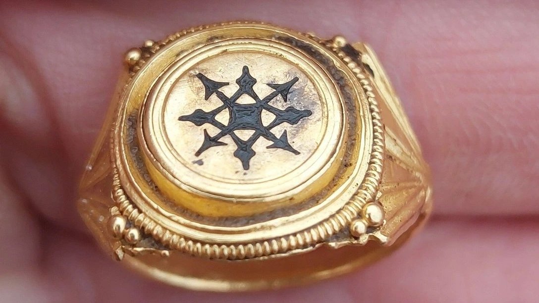 Treasure trove of 3,000 items unearthed during landscaping work
