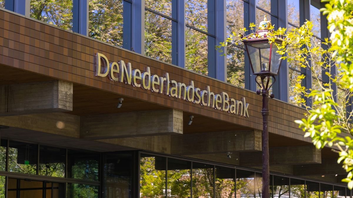 Inflation to stay below 3% despite war, Dutch central bank says