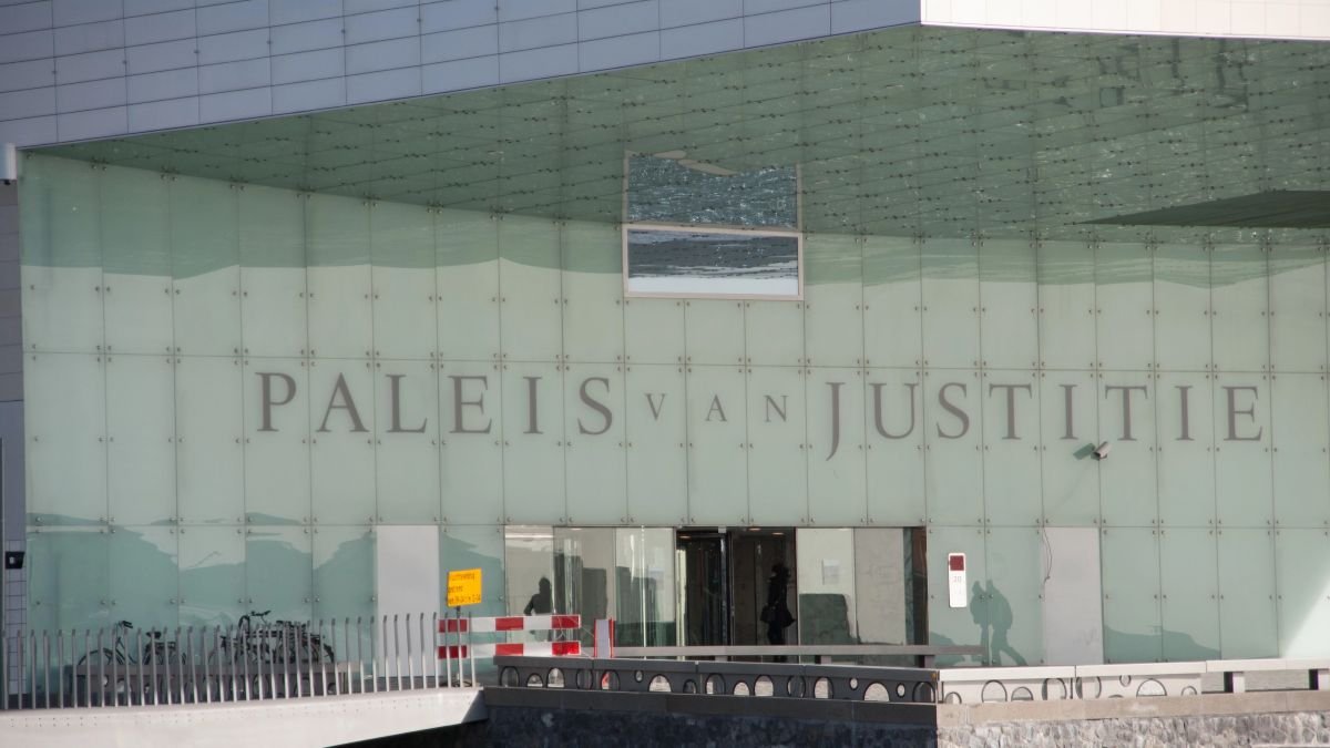 Class outweighs ethnicity in Dutch sentencing gaps: study