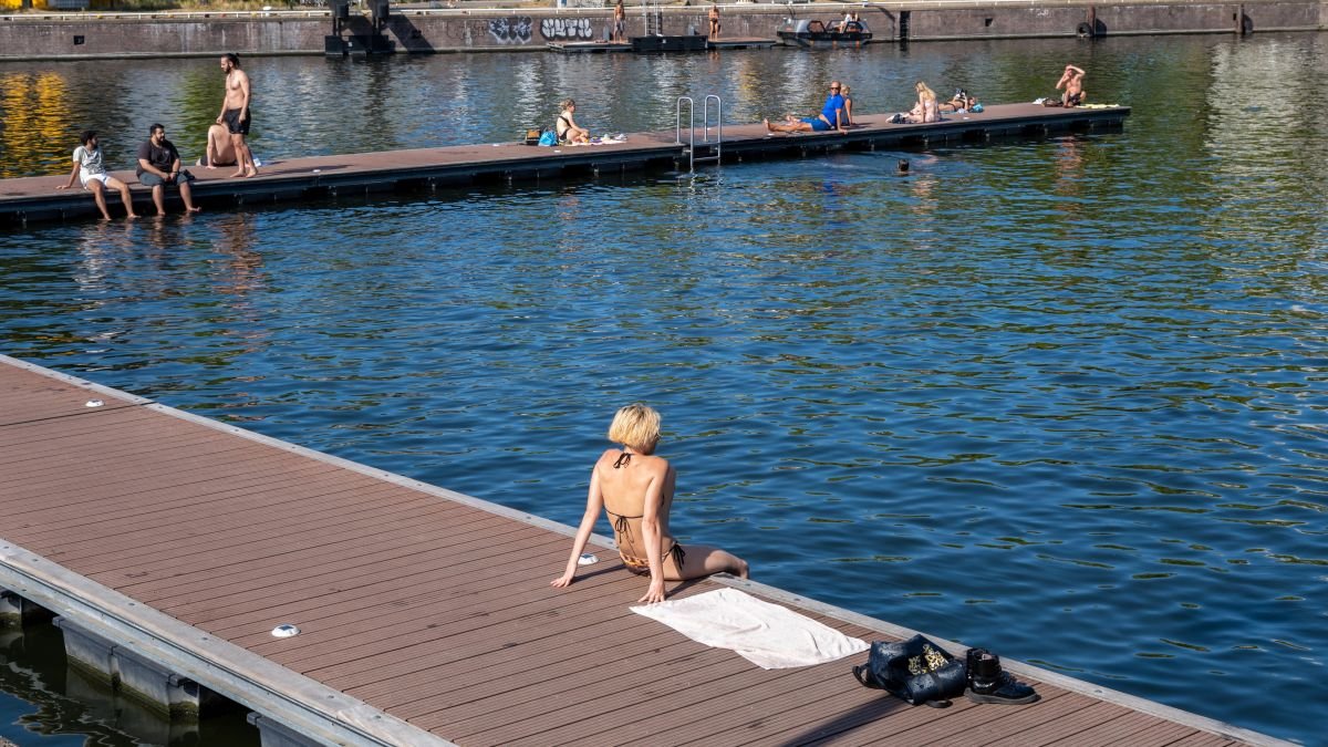 Warmest June night ever as events cancelled, wildfire risk