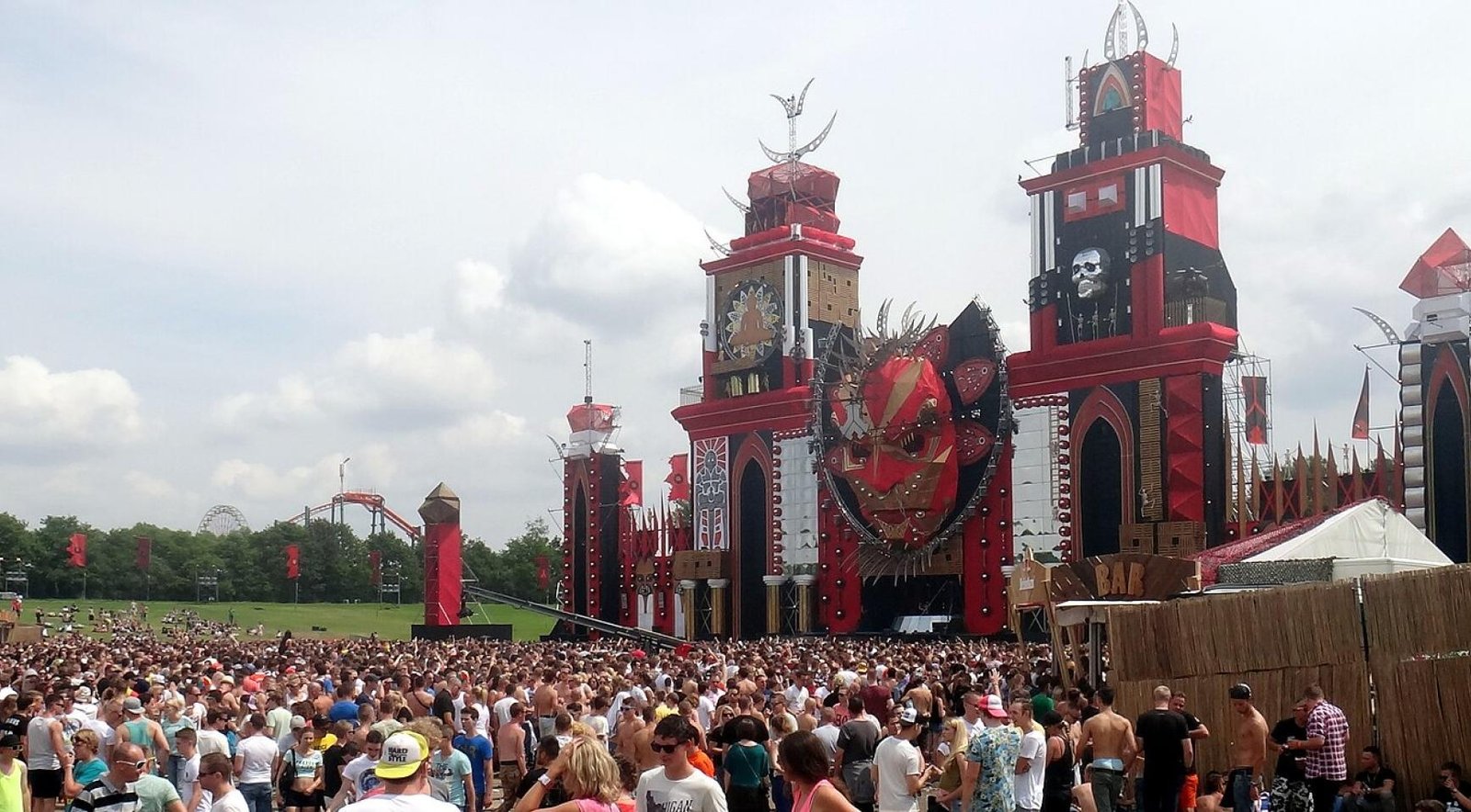 Defqon.1 festival cancels day tickets for Friday and Saturday due to extreme heat