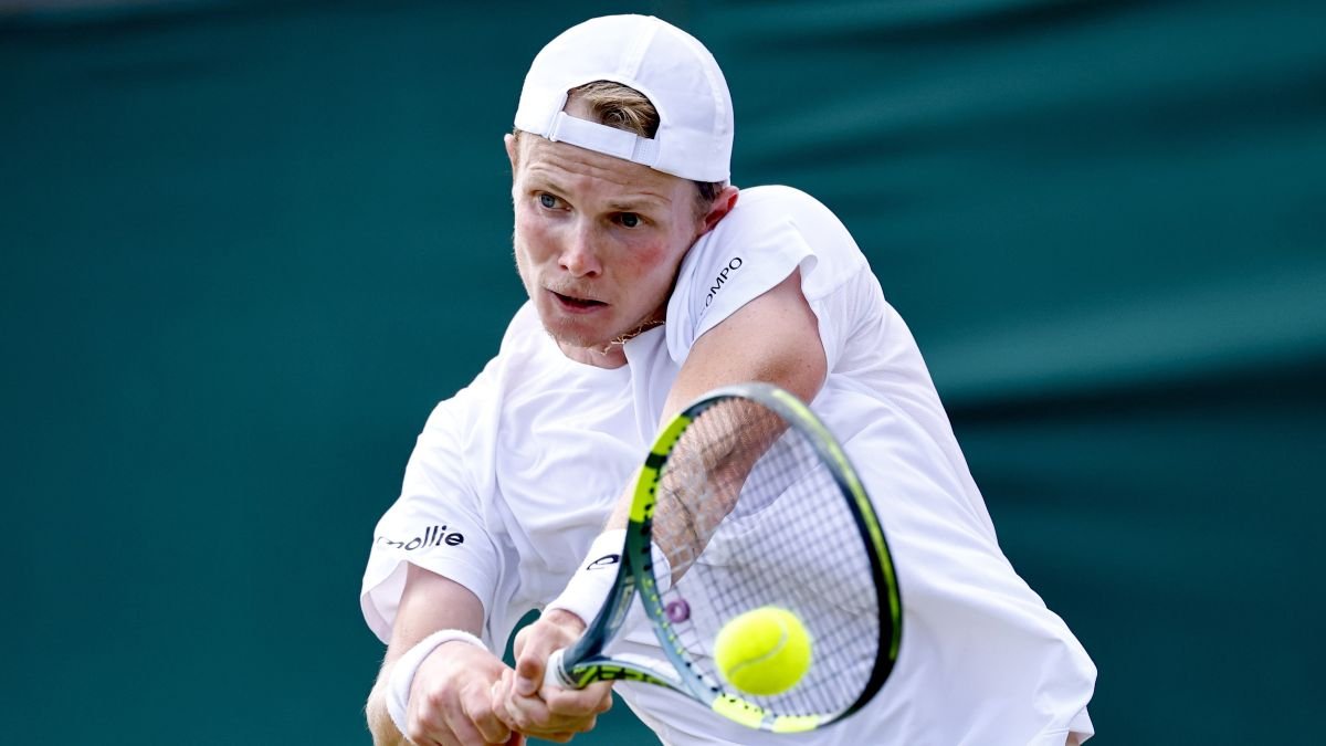 Dutch men out of Wimbledon singles after second round defeats