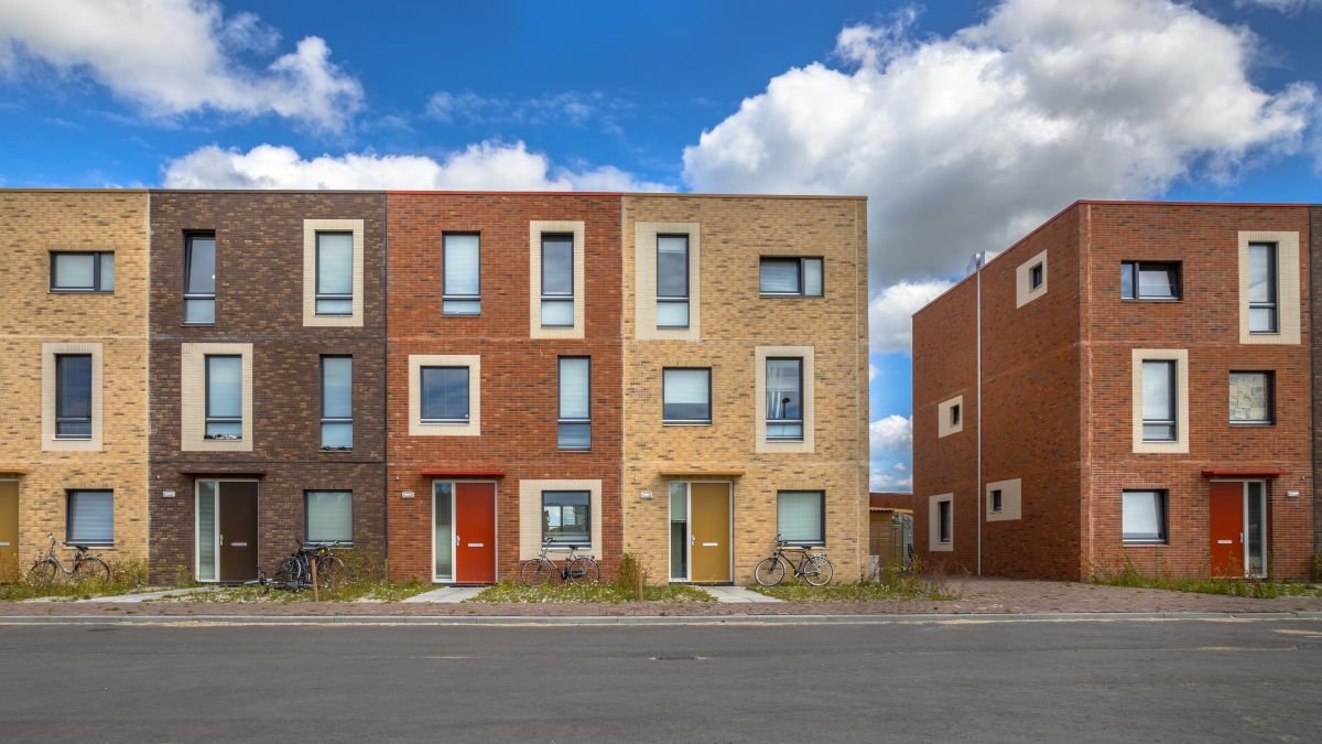 Higher mortgage rates keep lid on rising house prices: ABN Amro