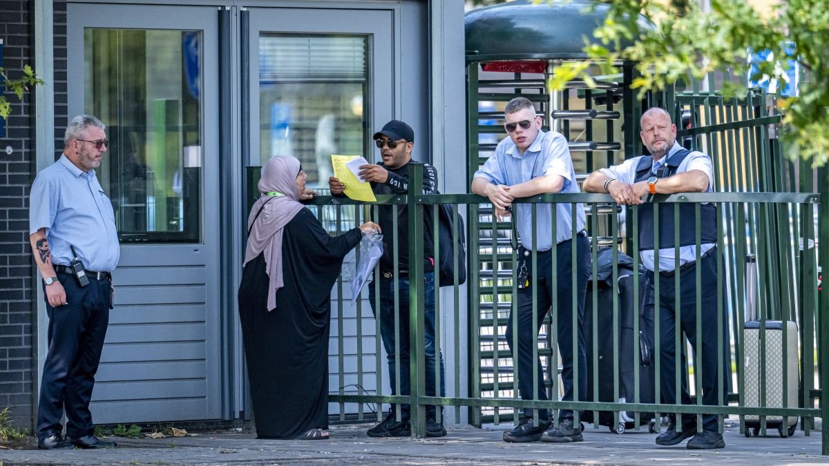 Aid groups abandon efforts around Ter Apel after stabbings