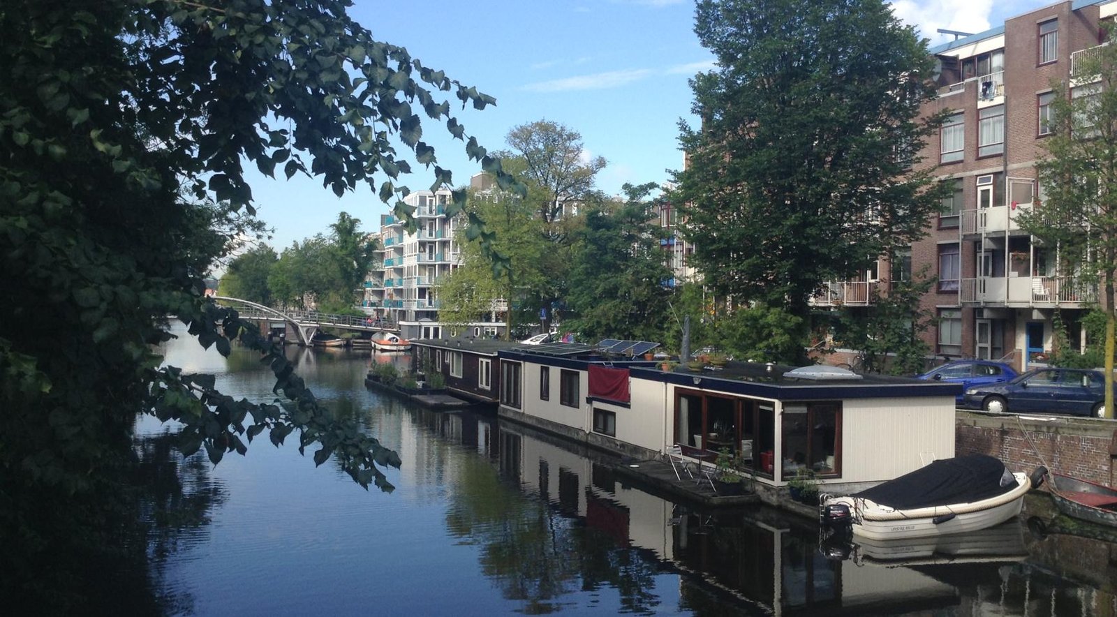 Houseboat owners face damage and odor as drought leaves vessels on lake, river bottoms