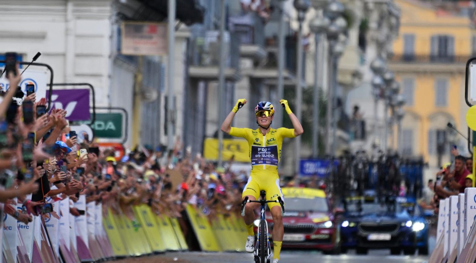 Demi Vollering wins Tour de France Femmes for second time
