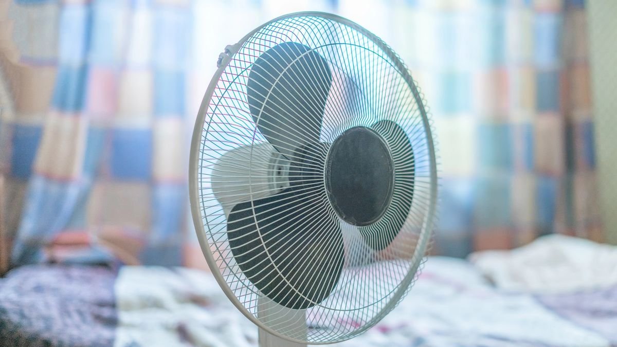 Care homes, prisons and asylum centres hit by night-time heat