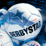 PSV bounce back with win as AZ lead Eredivisie after two rounds