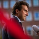Budget talks offer no clear route to majority for Dutch cabinet