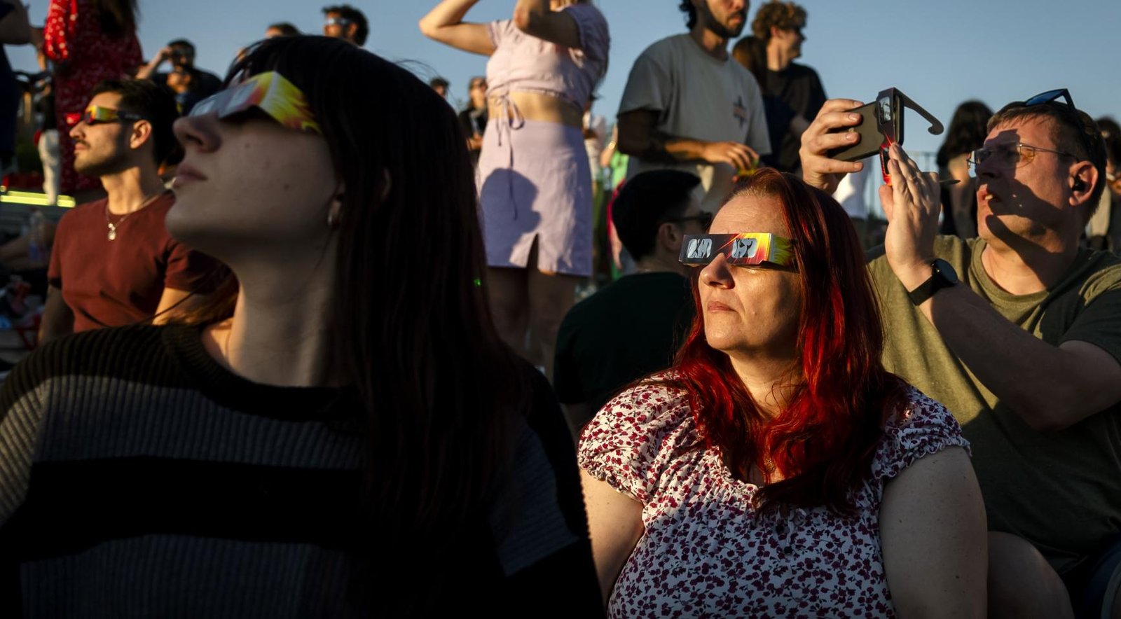 At least 18 Dutch people suffer retinal damage after watching solar eclipse
