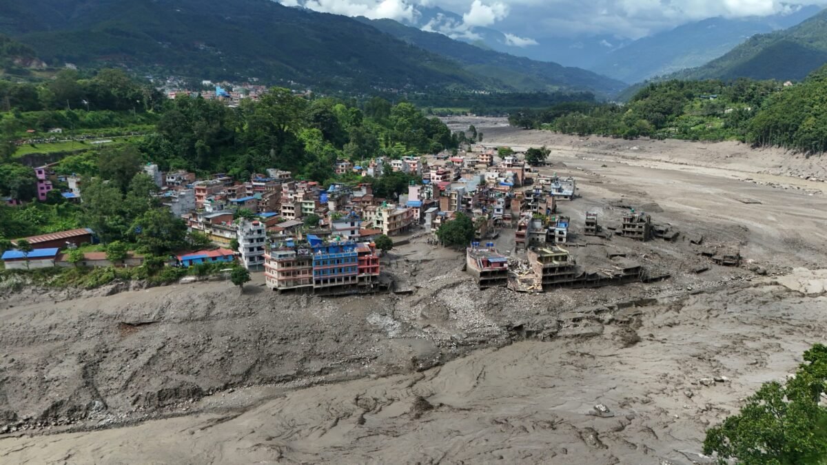 Dutch tourist believed missing after flooding in Nepal kills 31