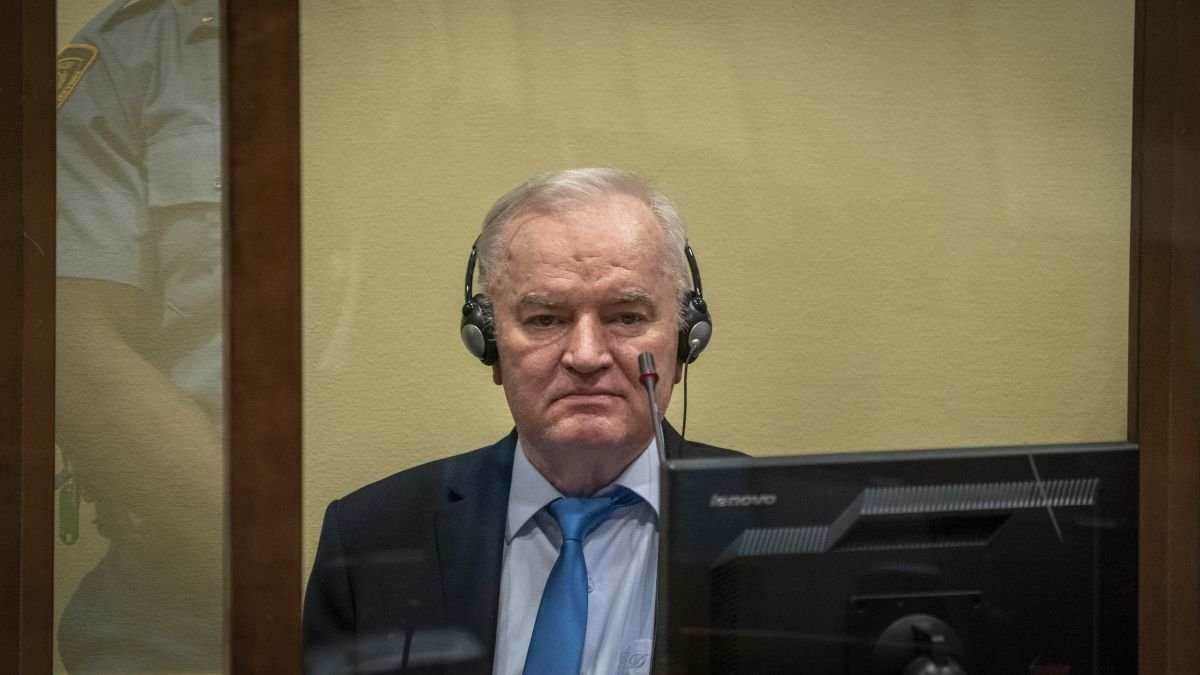 Srebrenica war criminal Ratko Mladić dies in The Hague
