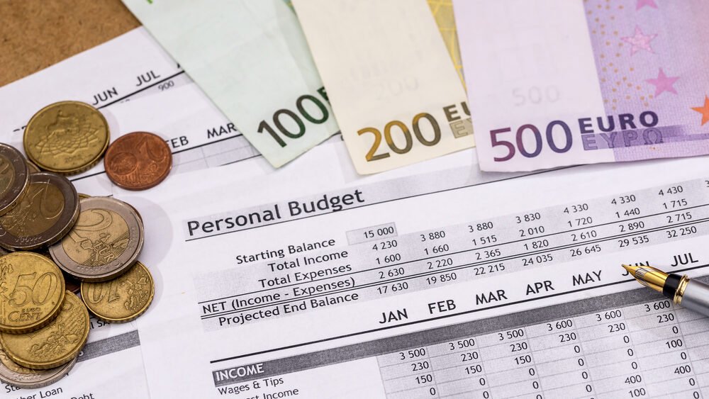Cabinet to scrap welfare cuts in revised budget deal – RTL