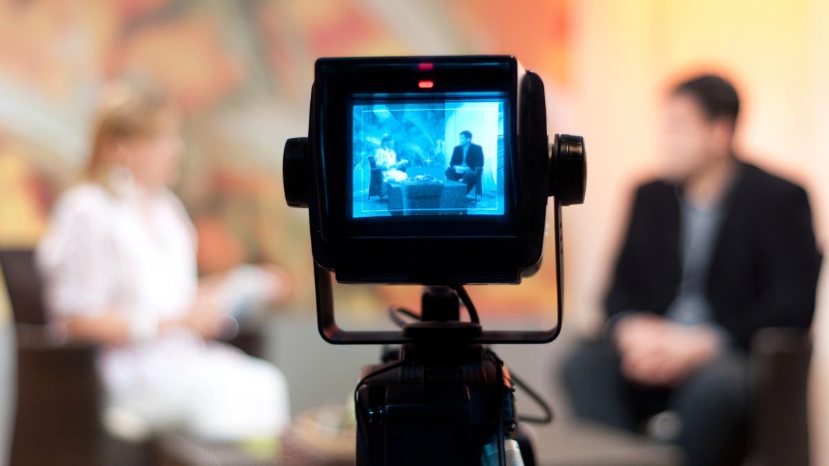 Minister given permission to axe far-right TV broadcaster