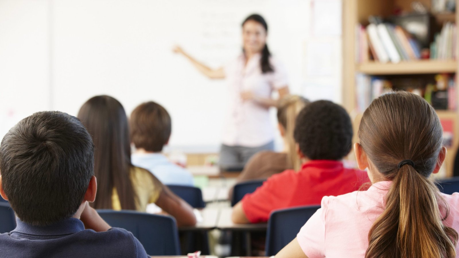 Dutch children’s literacy falls further behind European average