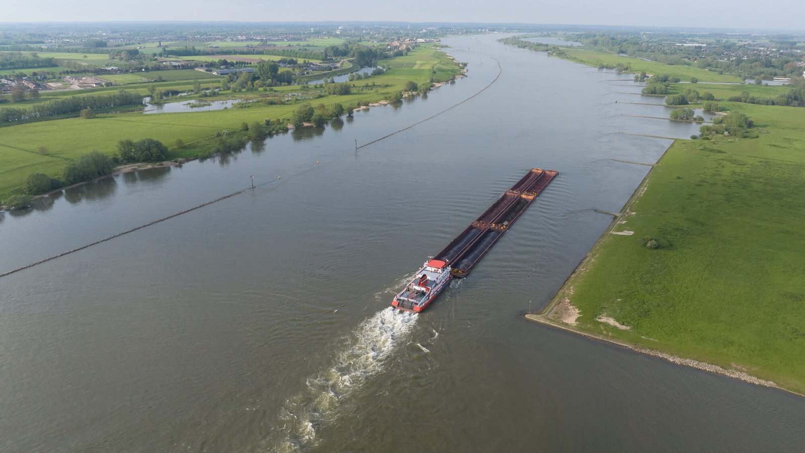 Freight carried by waterways drops to lowest level in 15 years
