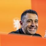 Xavi recalls Veerman, keeps faith with Van Dijk in Oranje squad