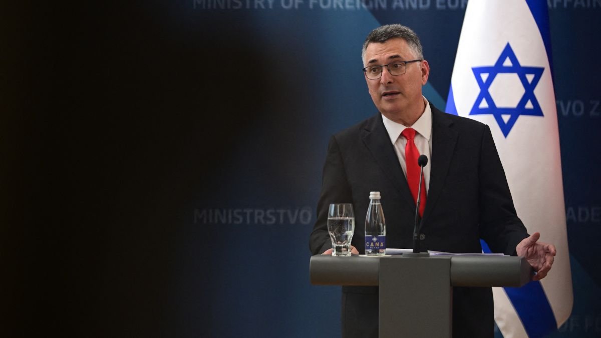 Israel strips Dutch diplomats’ status over settlement goods ban