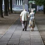 More people dying from falls, 21 a day on average: CBS