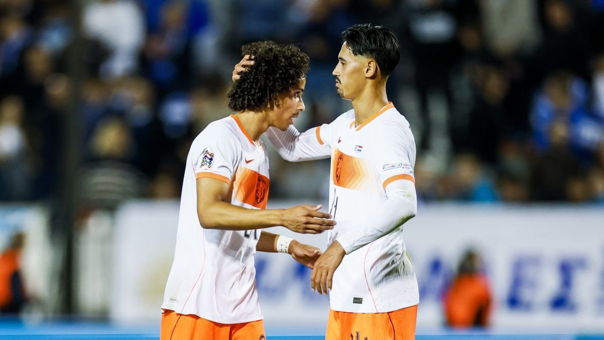 Late goal earns Oranje 2-2 draw with Greece