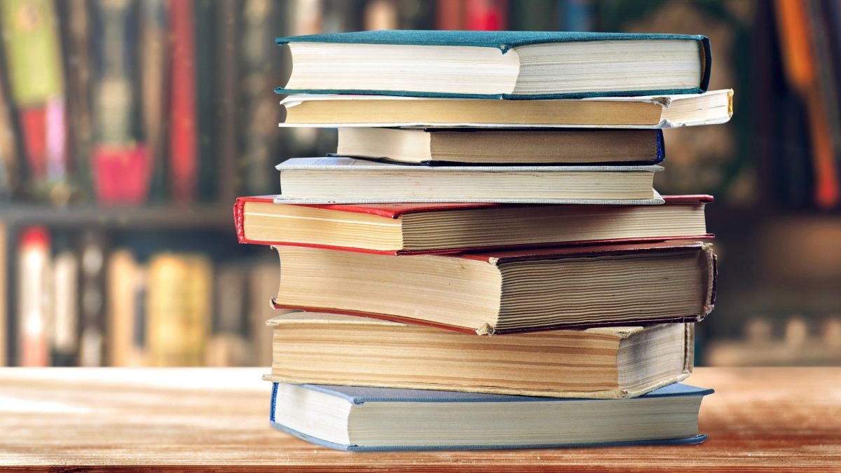 School textbooks overpriced and poor quality, watchdog warns