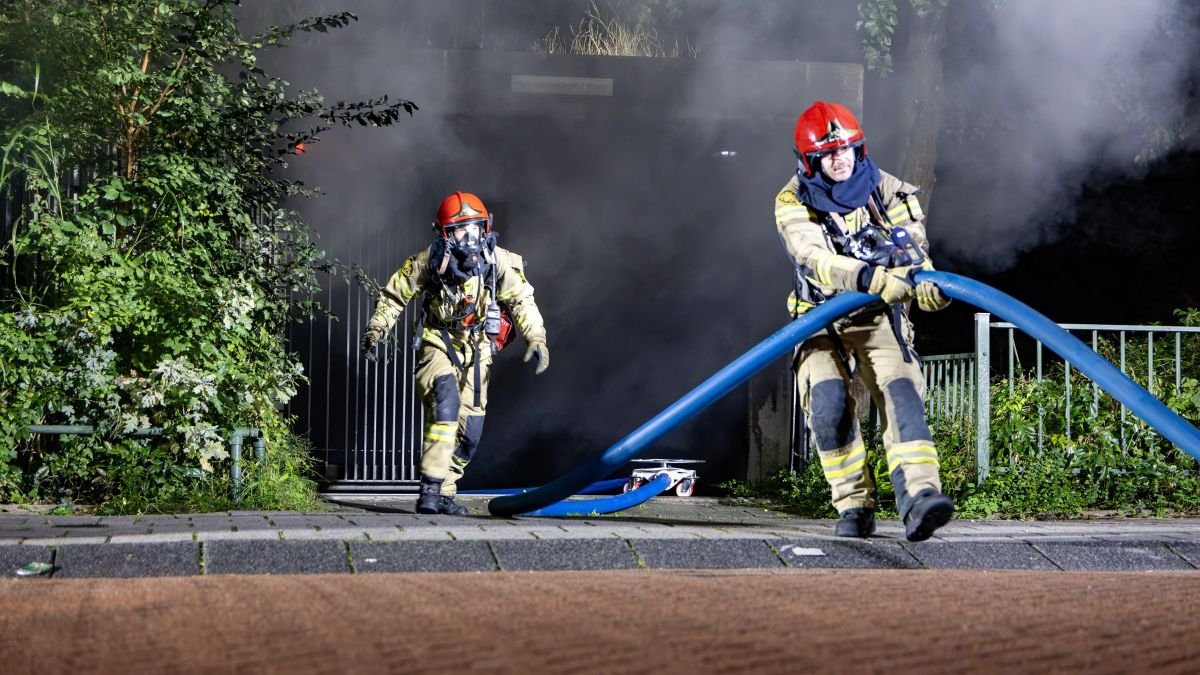 Suspected arson in Amsterdam evacuates 55 homes, man arrested