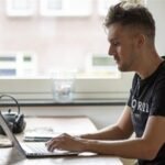 Self-employment declines as freelancers quickly find new jobs