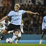 Feyenoord stretch lead ahead of Eredivisie top clash against PSV