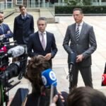 “No movement” in cabinet talks amid left-right stalemate